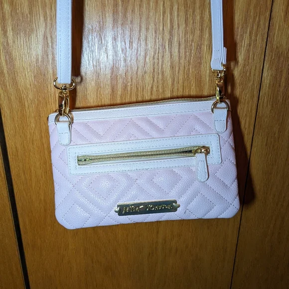 Betsy Johnson crossbody - Picture 5 of 9